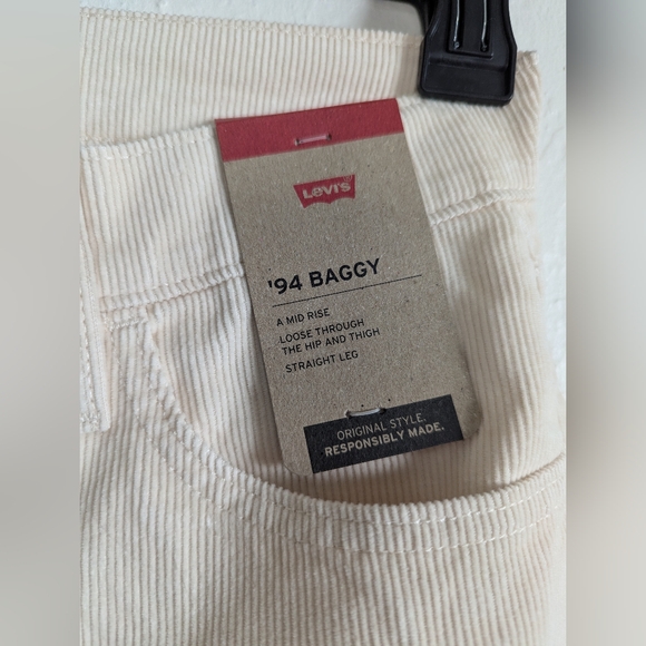 NWT Levi's '94 Baggy Corduroy Jeans Women's Size 25x31 - Picture 2 of 7
